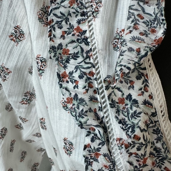 Veronica Beard White and Blue Wrap Dress - Picture 5 of 10